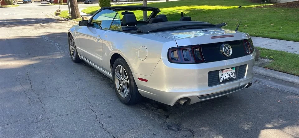 2013 Ford S197 Mustang - Image 3 of 12