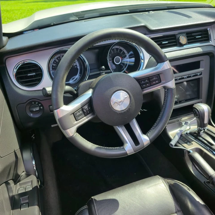 2013 Ford S197 Mustang - Image 9 of 20