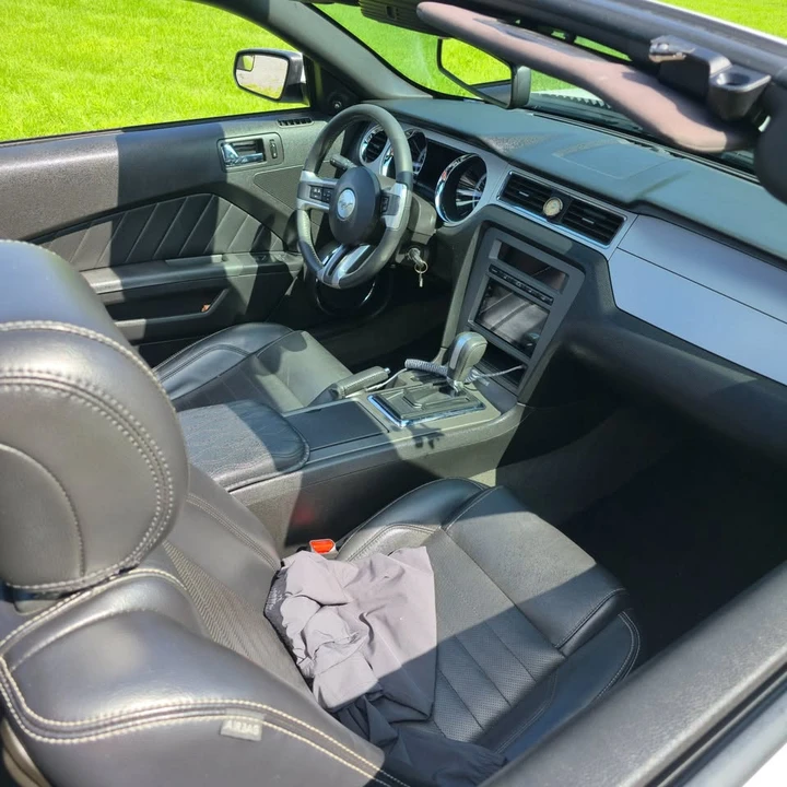 2013 Ford S197 Mustang - Image 8 of 20