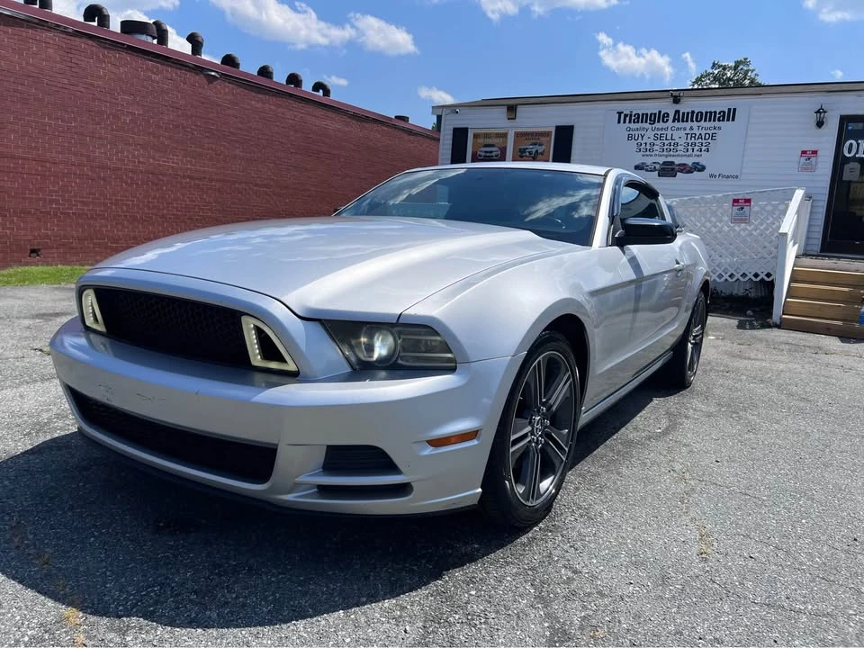 2013 Ford S197 Mustang - Image 3 of 16