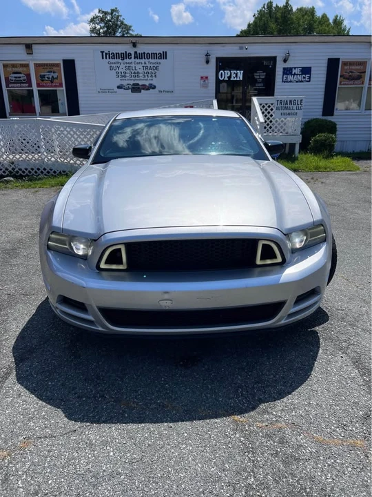 2013 Ford S197 Mustang - Image 2 of 16