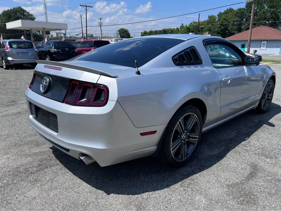 2013 Ford S197 Mustang - Image 8 of 16