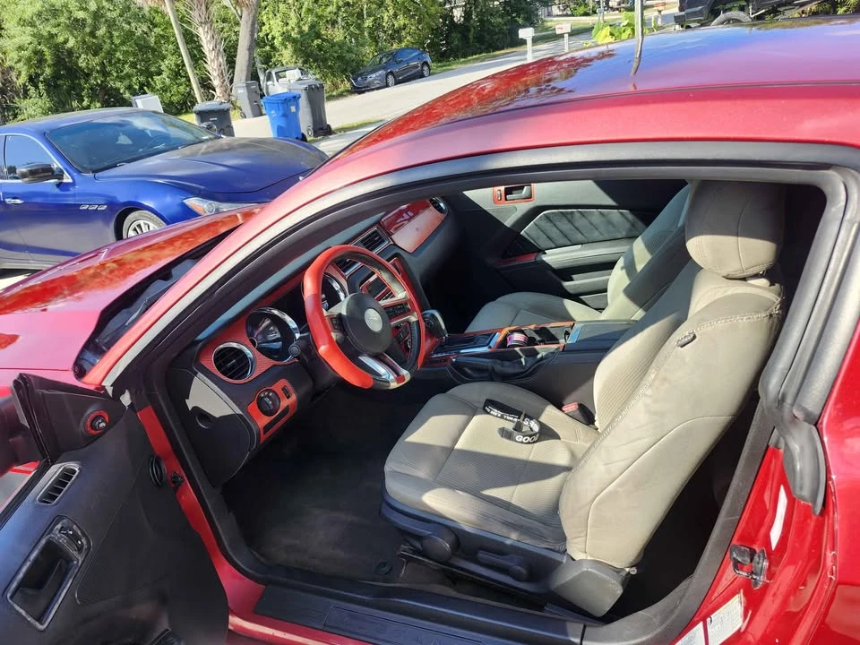 2013 Ford S197 Mustang - Image 4 of 4