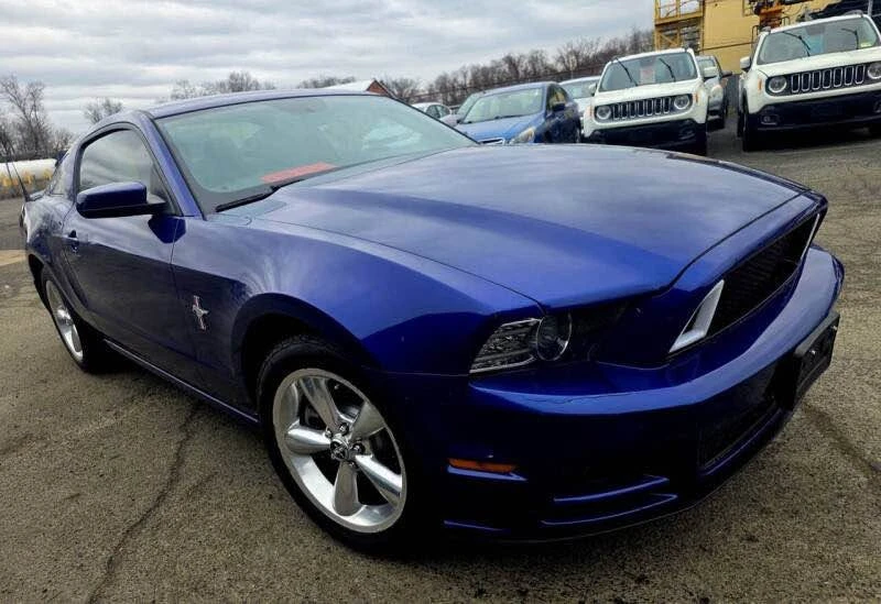 2013 Ford S197 Mustang - Image 2 of 9
