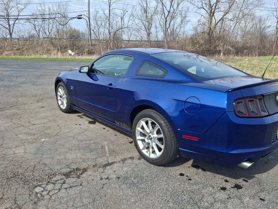 2013 Ford S197 Mustang - Image 4 of 10