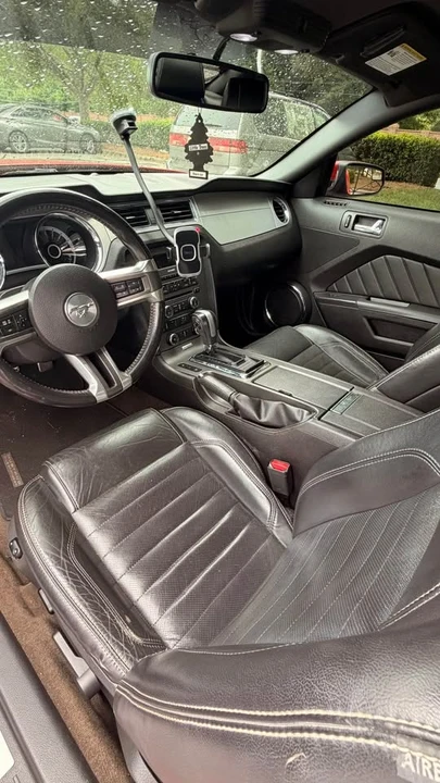 2013 Ford S197 Mustang - Image 5 of 8