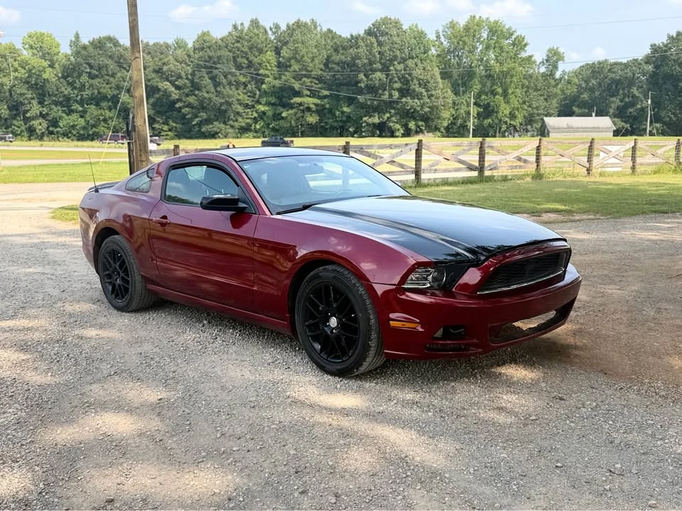 2013 Ford S197 Mustang - Image 2 of 6