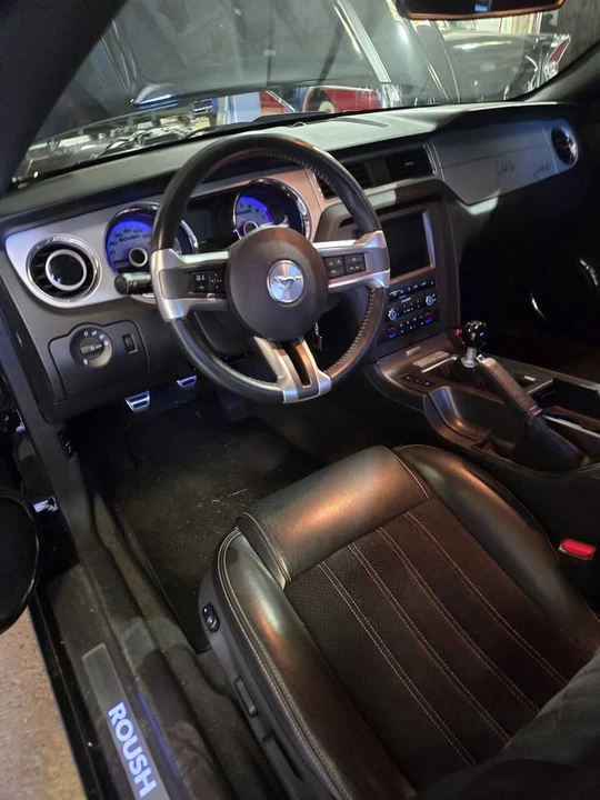 2013 Ford S197 Mustang - Image 2 of 9