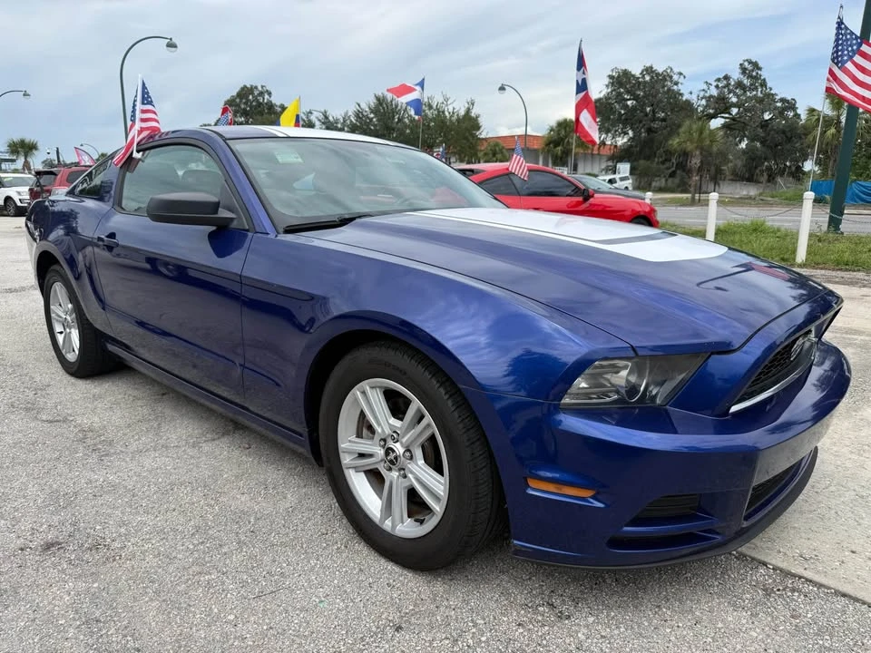 2013 Ford S197 Mustang - Image 2 of 15