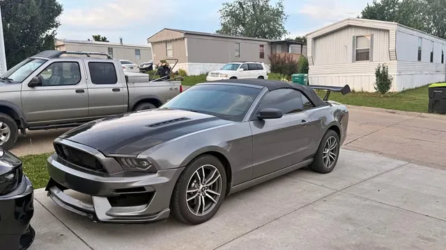 2013 Ford Mustang Coupe 2D