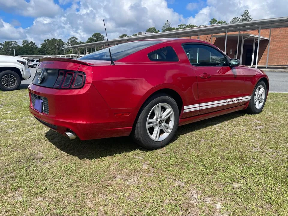 2013 Ford S197 Mustang - Image 2 of 10