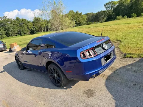 2013 Ford Mustang Coupe 2D