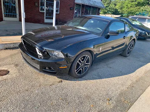 2013 Ford Mustang Coupe 2D