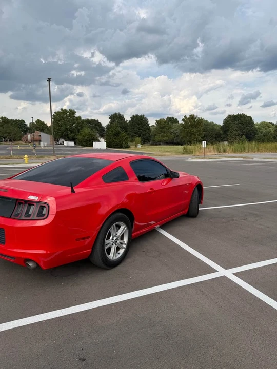 2013 Ford S197 Mustang - Image 9 of 14