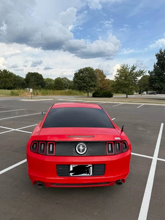 2013 Ford S197 Mustang - Image 8 of 14