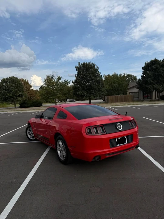 2013 Ford S197 Mustang - Image 6 of 14