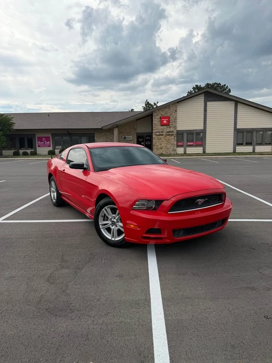 2013 Ford S197 Mustang - Image 2 of 14