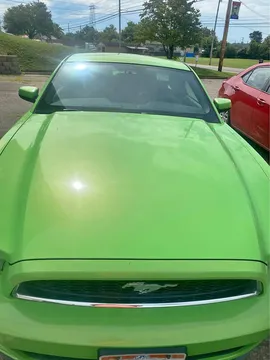 2013 Ford Mustang Coupe 2D