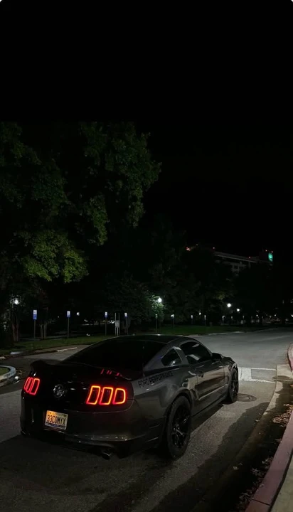 2013 Ford S197 Mustang - Image 2 of 7
