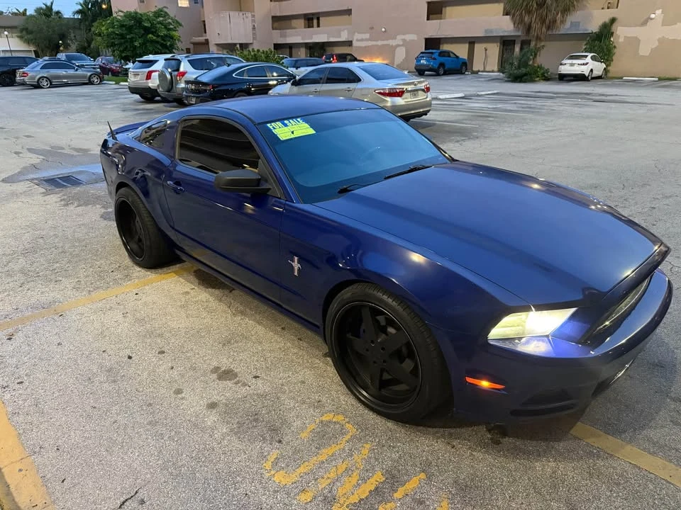 2013 Ford S197 Mustang - Image 3 of 15