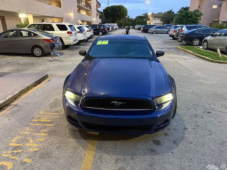 2013 Ford S197 Mustang - Image 8 of 15