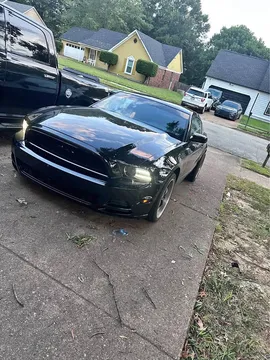 2013 Ford Mustang Coupe 2D