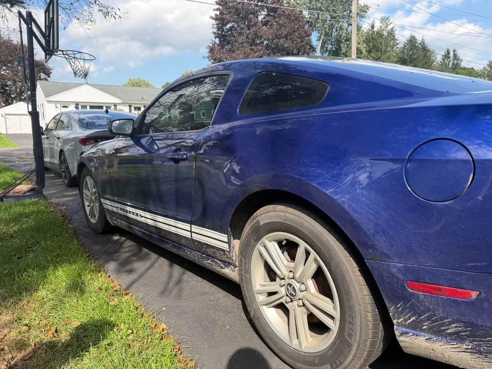 2013 Ford S197 Mustang - Image 4 of 15