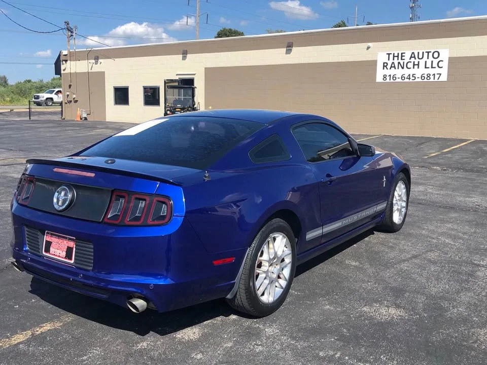 2013 Ford S197 Mustang - Image 6 of 10