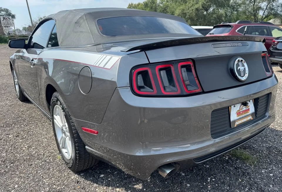 2013 Ford S197 Mustang - Image 7 of 19