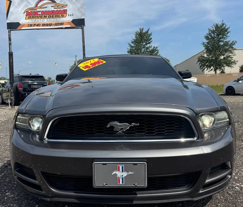 2013 Ford S197 Mustang - Image 2 of 19