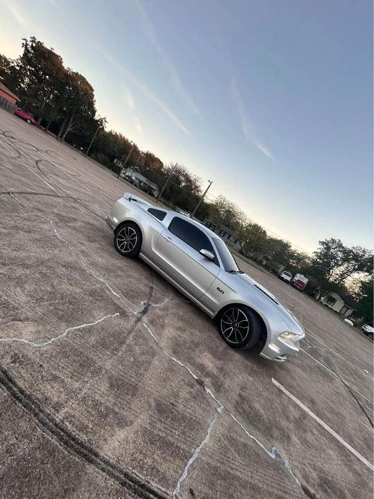 2013 Ford S197 Mustang - Image 2 of 5