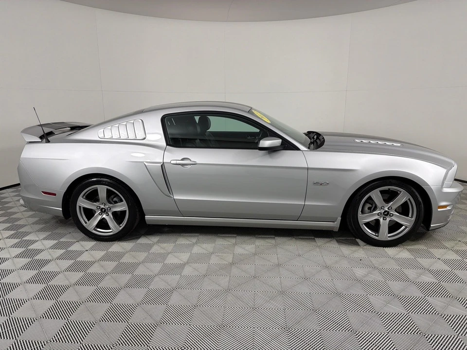 2013 Ford S197 Mustang - Image 4 of 12