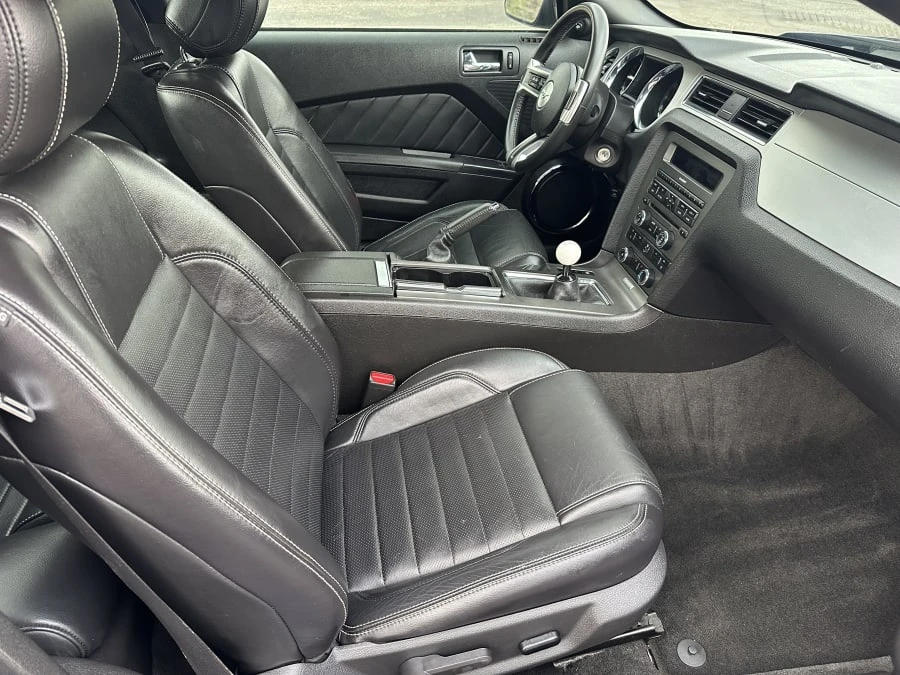 2013 Ford S197 Mustang - Image 13 of 19