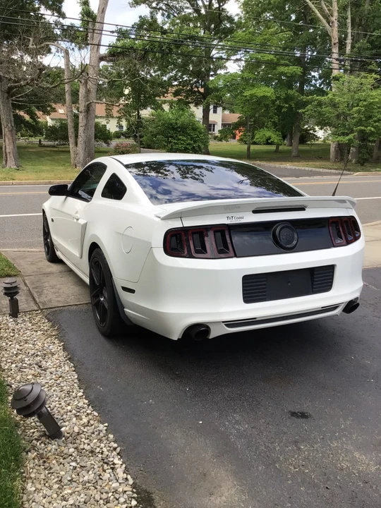 2013 Ford S197 Mustang - Image 2 of 5
