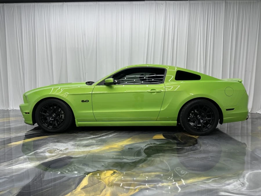 2013 Ford S197 Mustang - Image 2 of 24