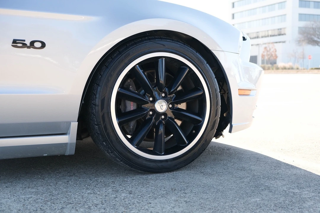 2013 Ford S197 Mustang GT - Image 8 of 30