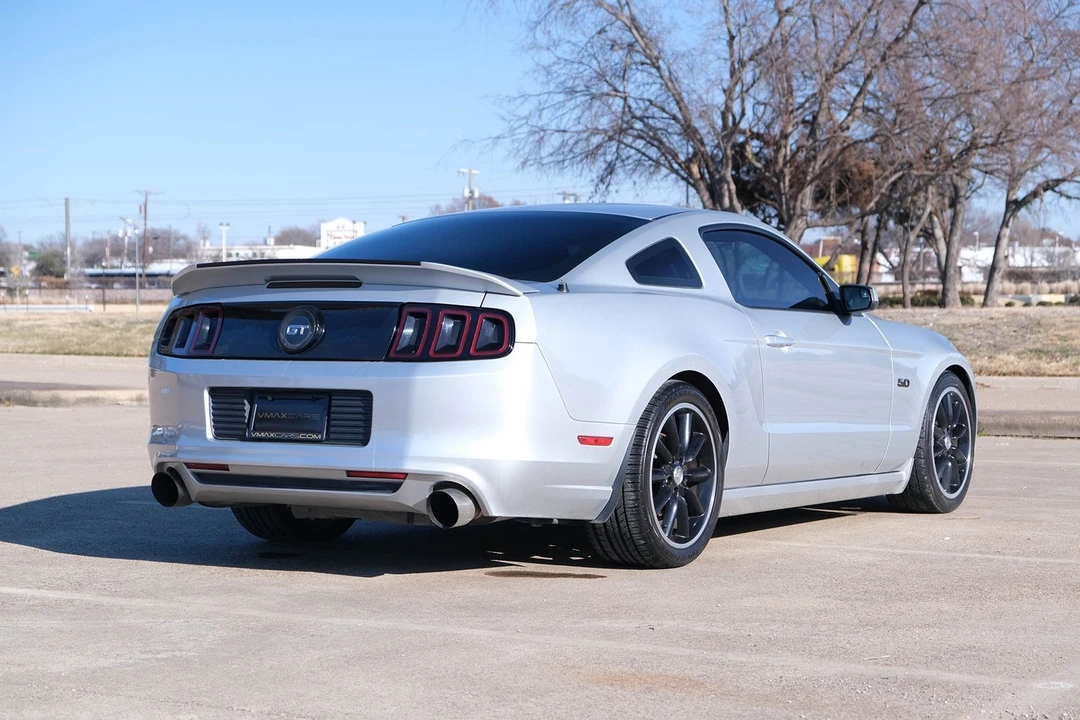 2013 Ford S197 Mustang GT - Image 12 of 30