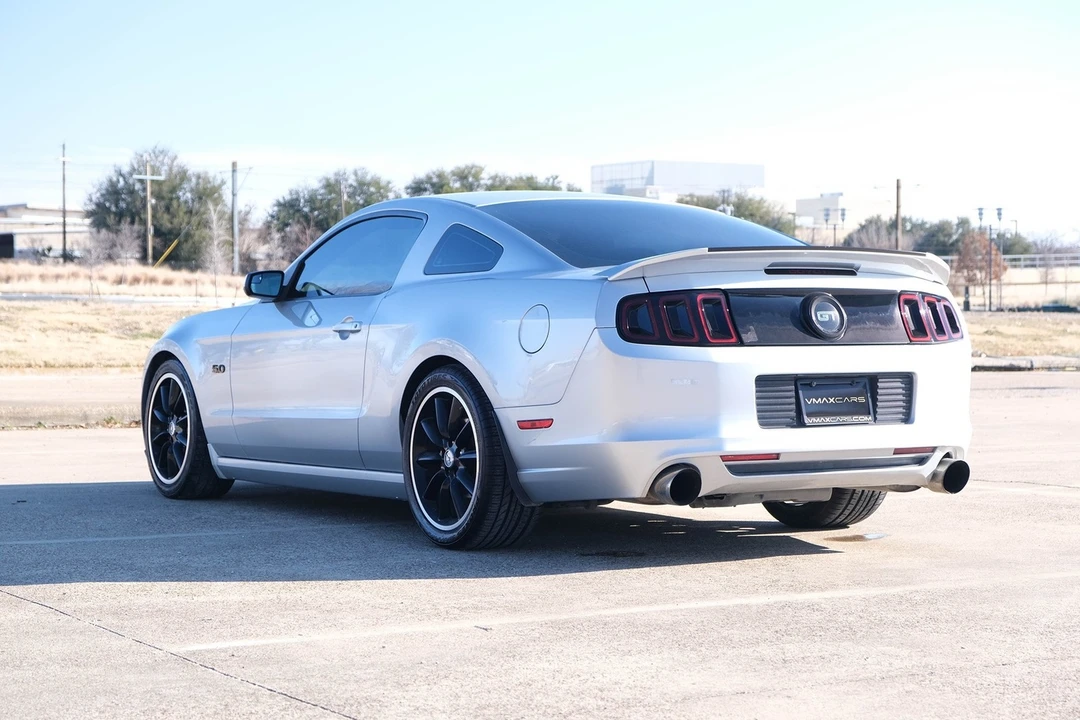 2013 Ford S197 Mustang GT - Image 11 of 30