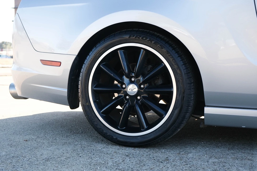2013 Ford S197 Mustang GT - Image 7 of 30