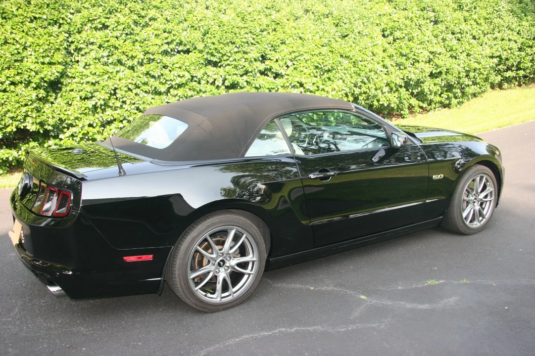 2013 Ford S197 Mustang - Image 11 of 21