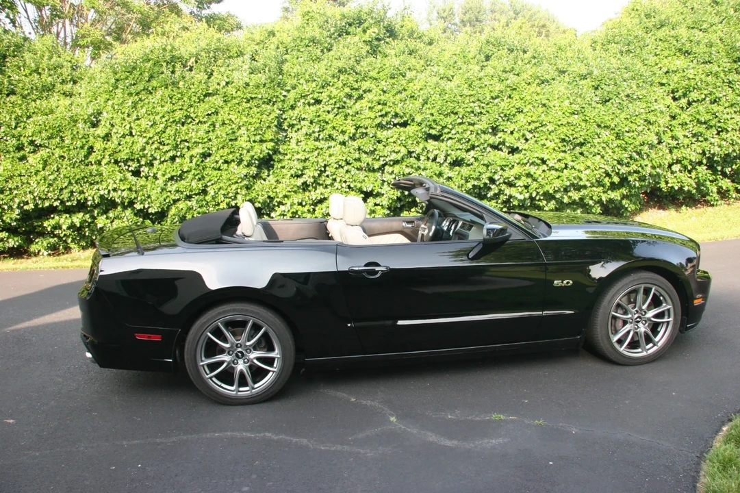 2013 Ford S197 Mustang - Image 17 of 21
