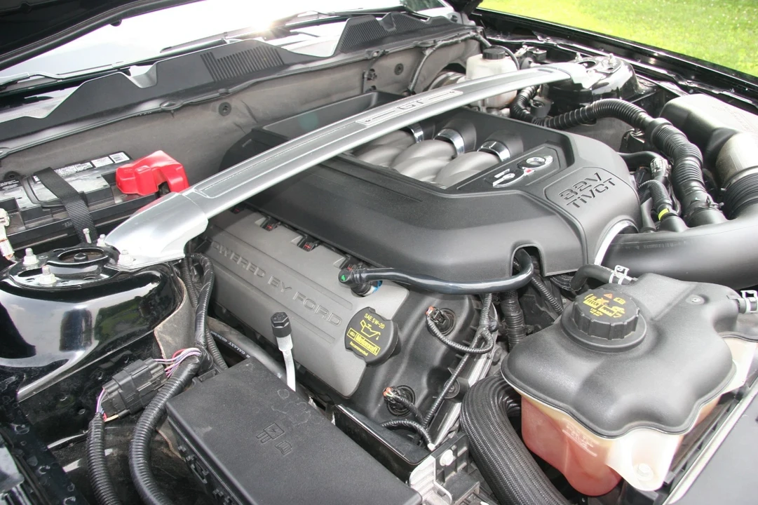 2013 Ford S197 Mustang - Image 7 of 21