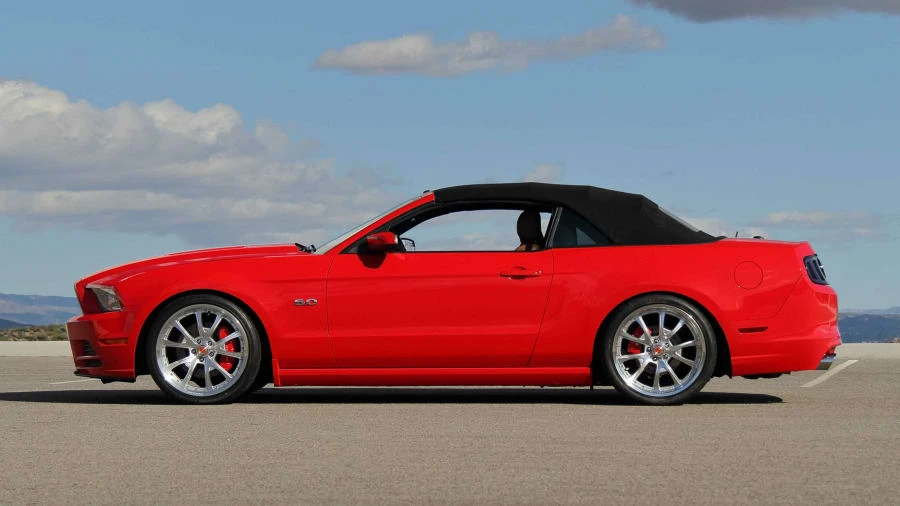 2013 Ford S197 Mustang - Image 2 of 27