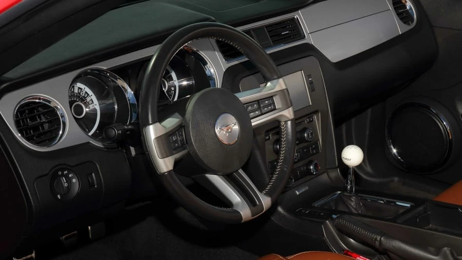 2013 Ford S197 Mustang - Image 16 of 27