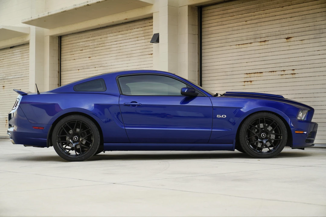 2013 Ford S197 Mustang - Image 3 of 31