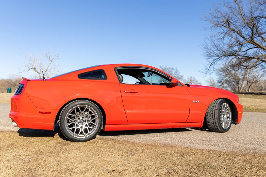 2013 Ford S197 Mustang - Image 14 of 31