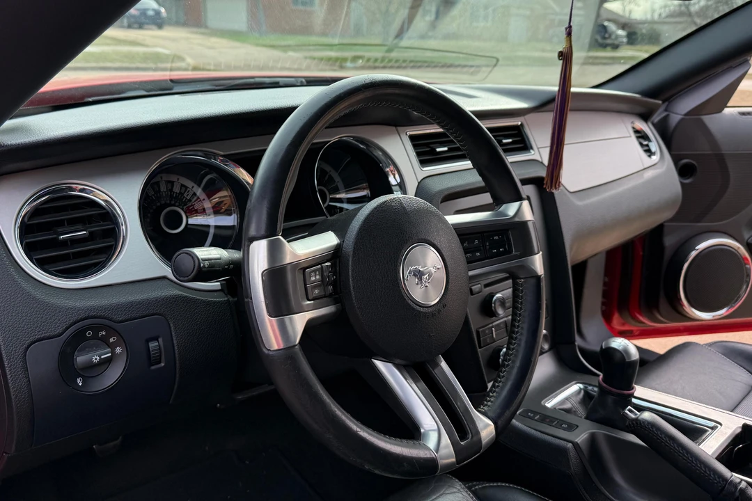 2013 Ford S197 Mustang - Image 25 of 31