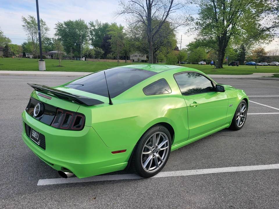 2013 Ford S197 Mustang - Image 9 of 31