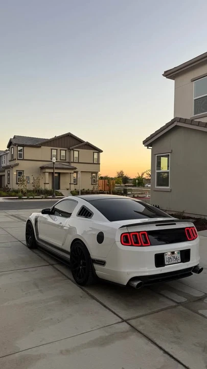 2013 Ford S197 Mustang - Image 3 of 14