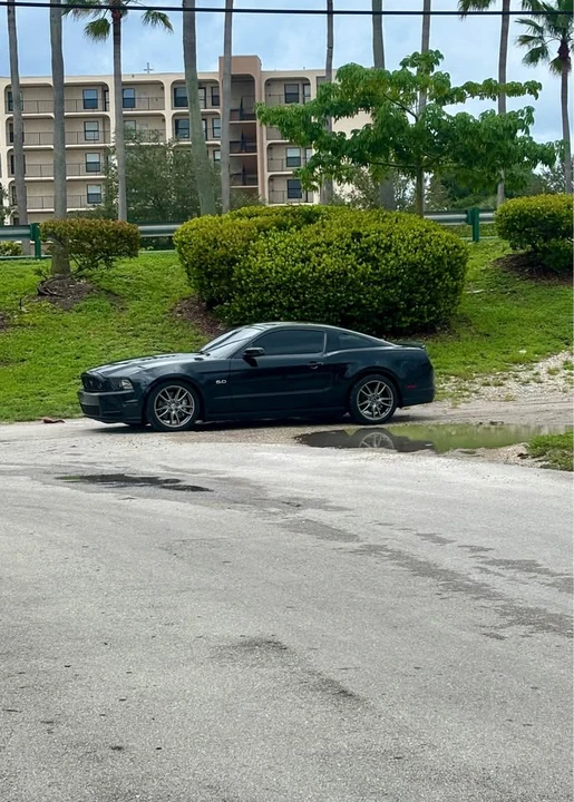 2013 Ford S197 Mustang - Image 7 of 8